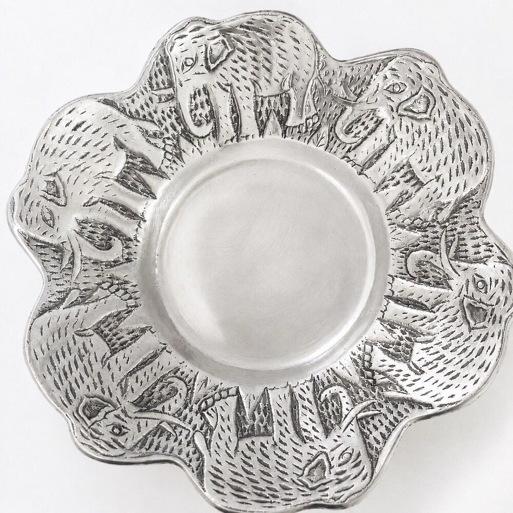 Vintage Hand Hammered Aluminum Elephant Bowl Tray India Safari Decor 9.75”
